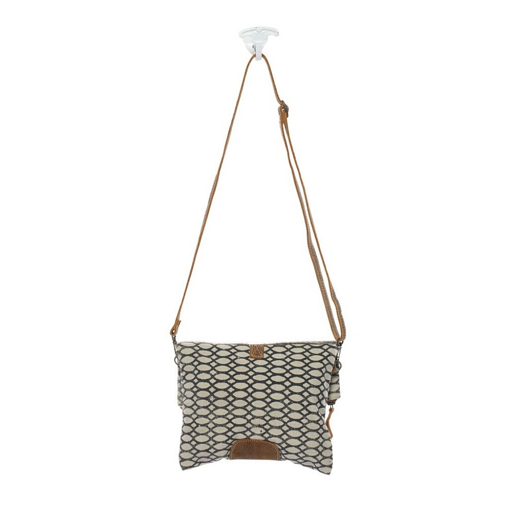 🚨LAST ONE🚨 Fold Over Crossbody Bag - Picture 4 of 4